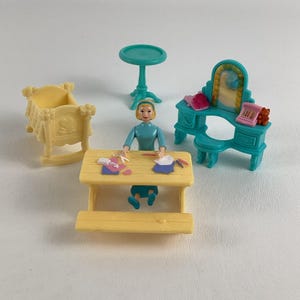 Fisher Price Sweet Streets Dollhouse Mixed Furniture Lot Figure Doll Vintage