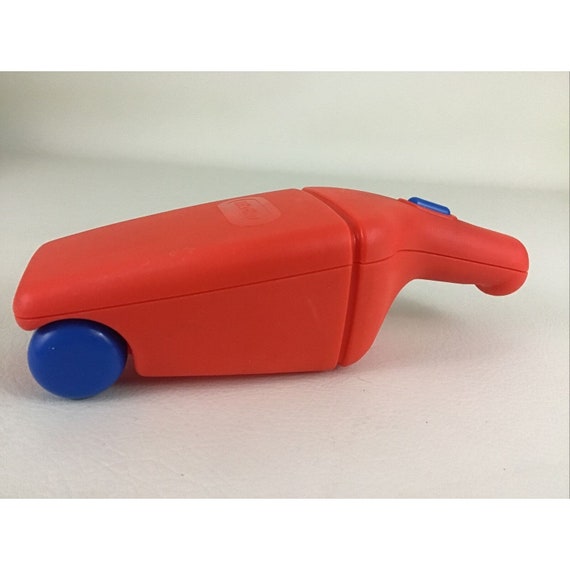 Little tikes vacuum cleaner hotsell
