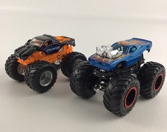 Hot Wheels Monster Jam Flaming Hot Rod Predator Die Cast 1:64 Scale Trucks Lot