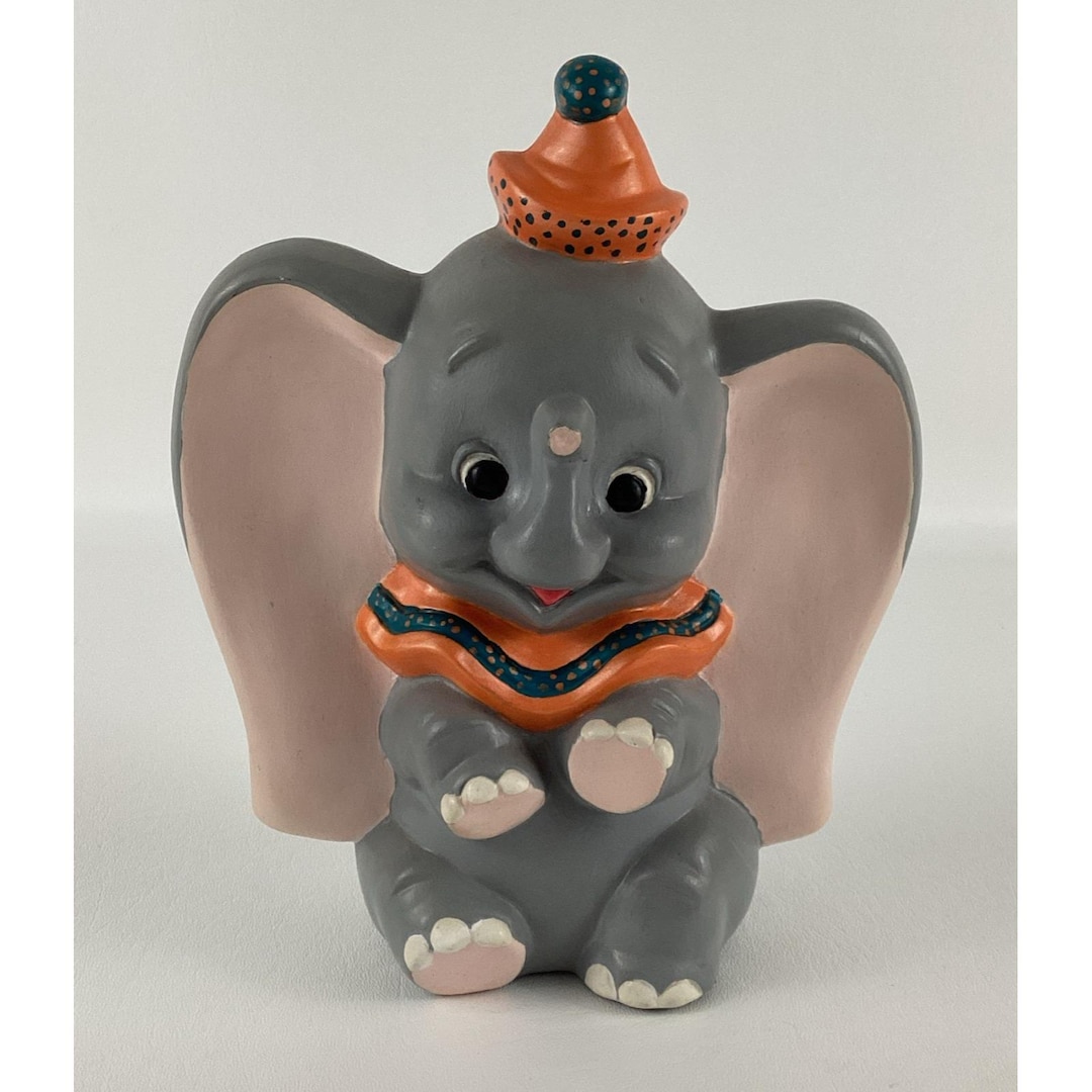 Disney　ダンボ陶器 Walt Disney Dumbo Circus Elephant Collectible Ceramic Figure