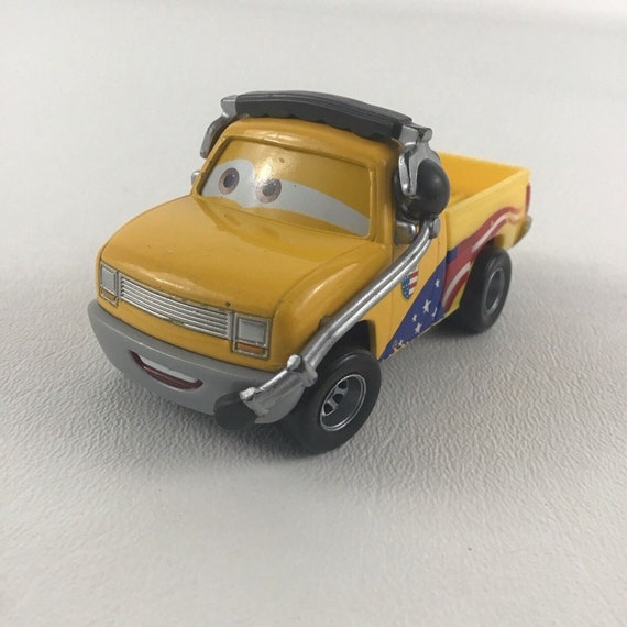 ミニカー Disney Pixar Cars R.S. JOHN LASSETIRE Amazon.com: Disney Pixar Cars Collector Die-cast Jeff Gorvette