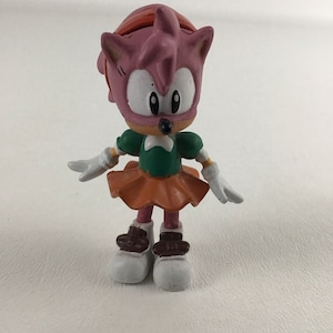 Sonic The Hedgehog Deluxe Collectible PVC Figure Amy Rose Vintage Jazwares Toy