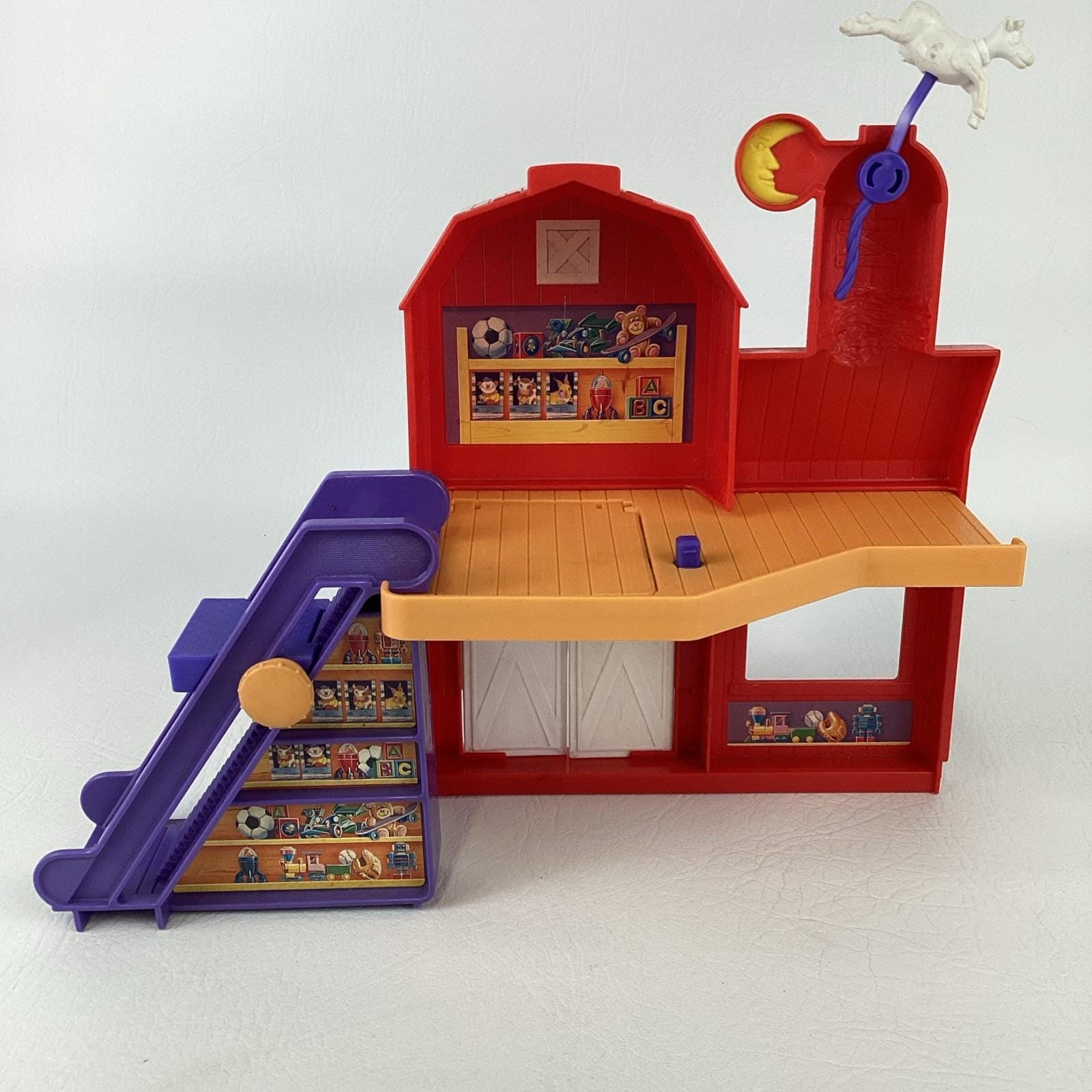 Disney Pixar Toy Story 2 Al's Toy Barn Playset Buzz Woody Alien