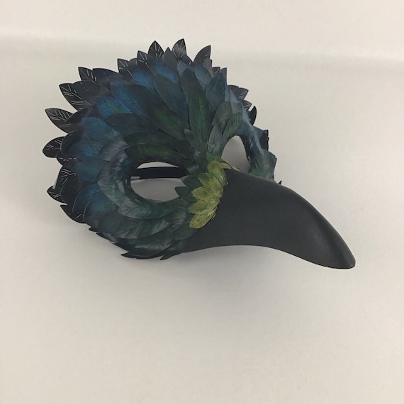 Venetian Mask Feathered Bird Masquerade Ball Hall… - image 1