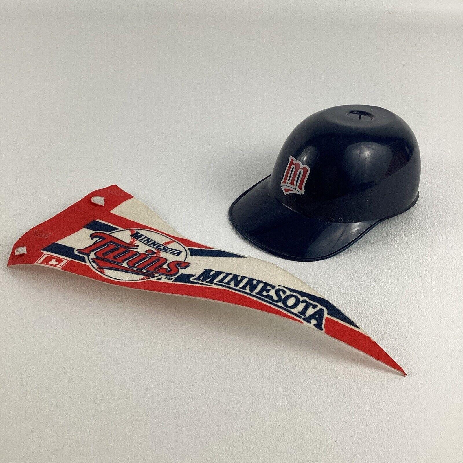 Laich Minnesota Twins Mini Batting Helmet MLB Pennant Flag