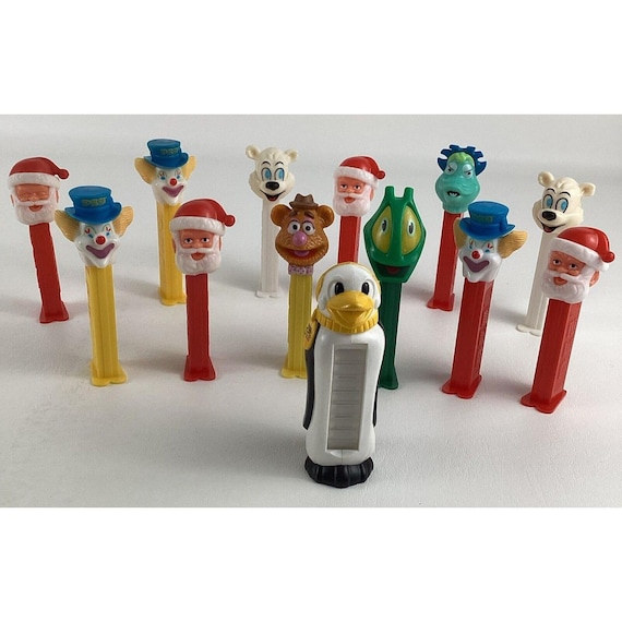 OLDPEZ 70's〜80'sPEZ Unopened Assortment 32 PEZ Dispensers From 1971 1972 1980 1996 2004 NO Feet