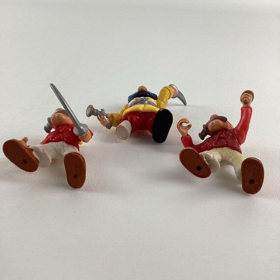 Fisher Price Great Adventures Pirate Crew Yellow Captain Fisher Price Great Adventures Pirate Crew Yellow Captain