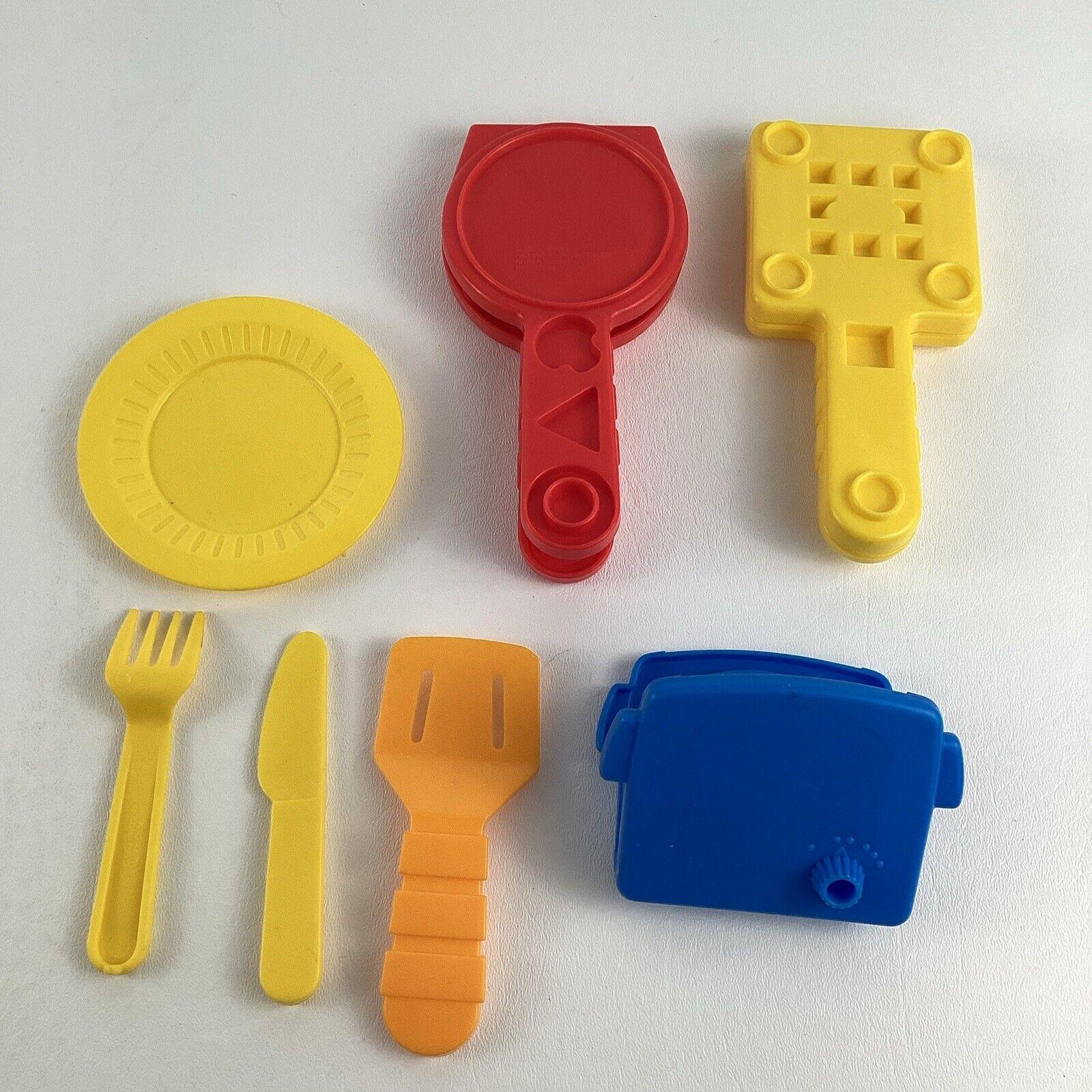 Play-doh Breakfast Molds Waffle Maker Toast Plates Utensils