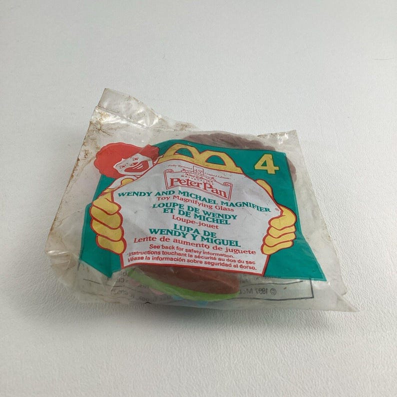 Disney Peter Pan Mcdonald's Wendy & Michael Magnifier Glass Toy Vintage