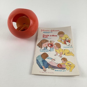 Johnson & Johnson Peek A Boo Ball Child Development Toy Guide Book Vintage 1980
