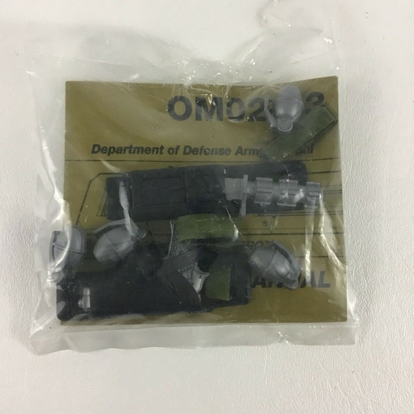 GI Joe Replacement Accessories Army Manual OM02-93 Weapons Grenades Sealed 1990s