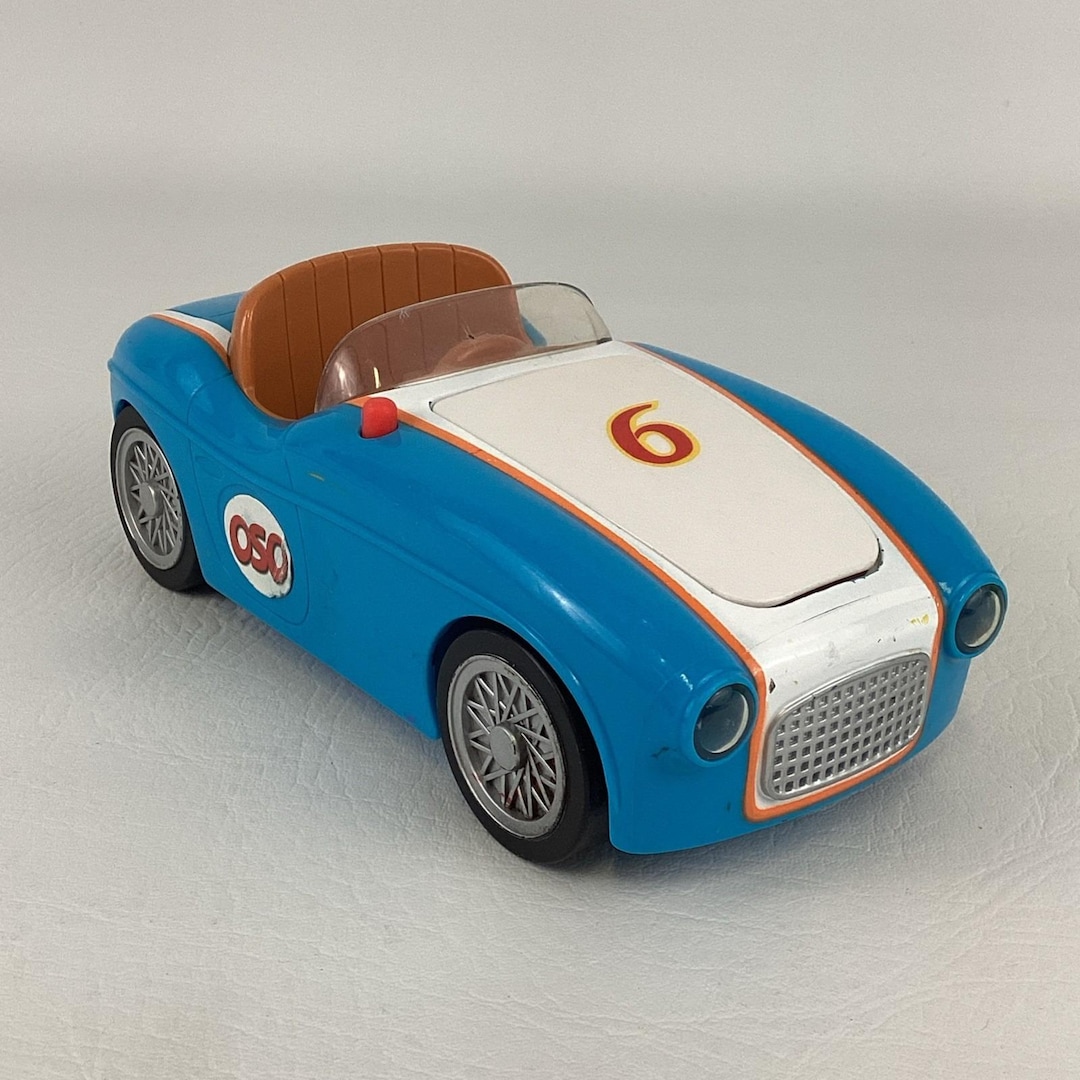 Special Agent Oso Go Go Race Car Lights Sound Effects Learning Curve ...