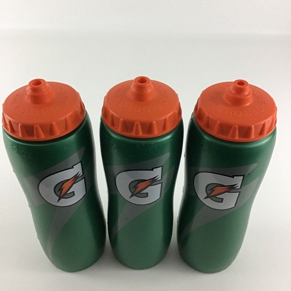 Gatorade Squeeze Sports Water Bottles 32oz. Set of 2