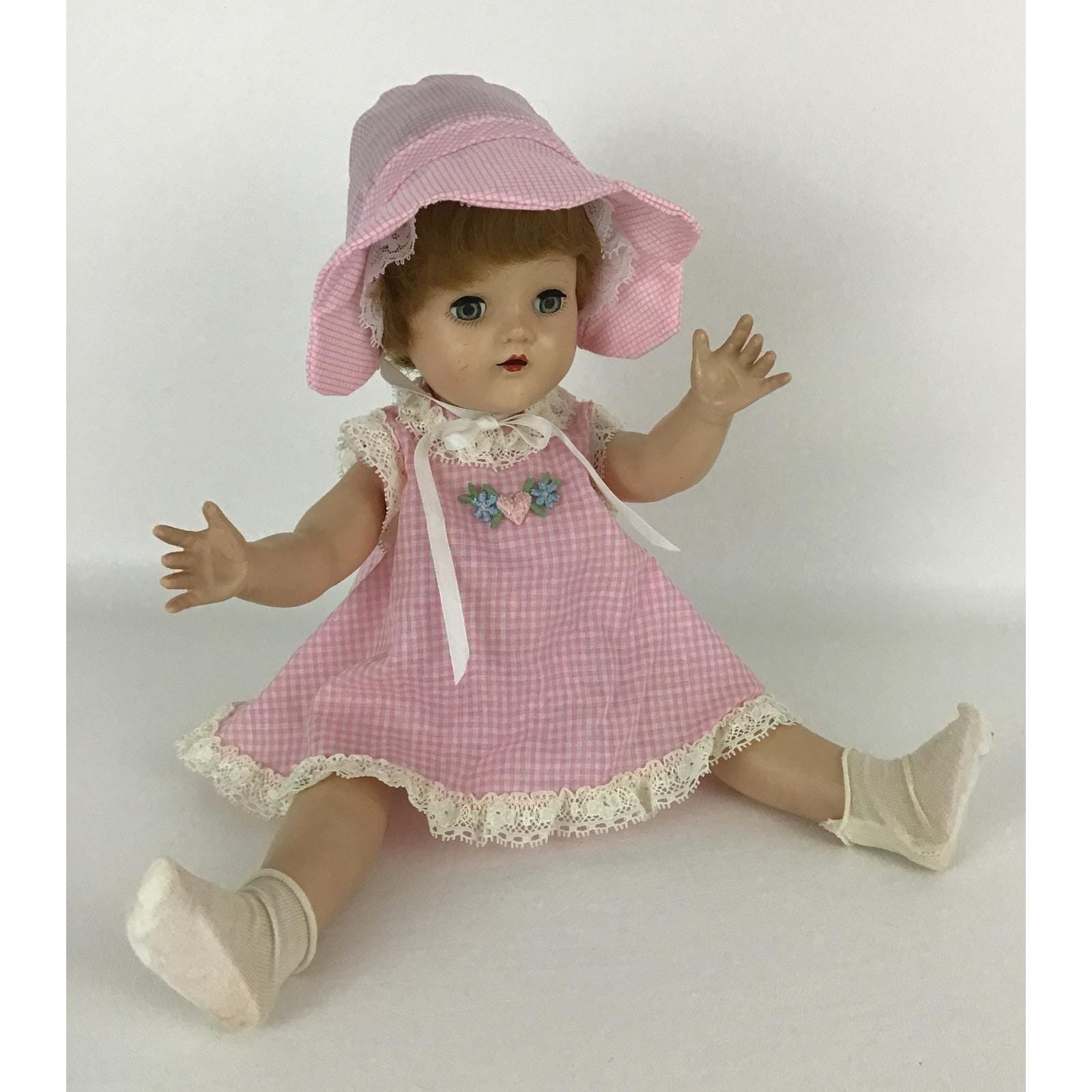 PAR AMOUR DES POUPEES : POUPÉE 45 CM IDEAL TOY CORP. RESOLU Bizzie