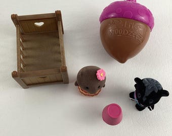 Li'l Woodzeez Bobblehead Figures Flocked Animal Honeysuckle Hollow
