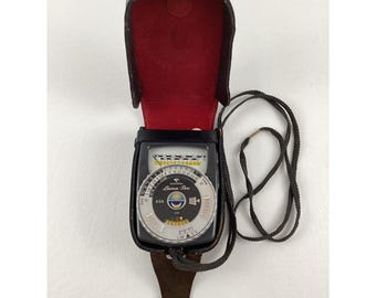 西ドイツ製 GOSSEN LUNA-pro 露出計 中古品 Gossen Luna-Pro 露出計（レザーケース＋ネックストラップ付き