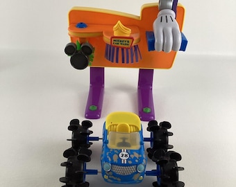 Disney Store Mickey Mouse Clubhouse Car Wash Color Change Water Playset Vehicle