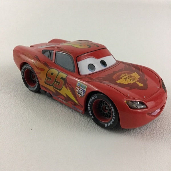 Disney Store That's Amore Diecast Cars 2 Talking Lightning Mcqueen 1:43 TESTED