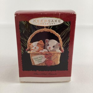Hallmark Keepsake Christmas Tree Ornament Close Knit Friends Kitty Basket 1996