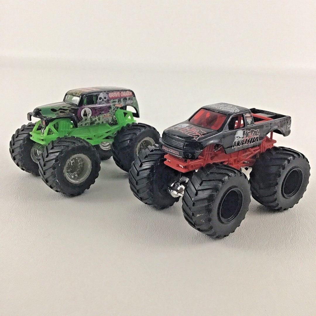 Hot Wheels Monster Jam Metal Mulisha Grave Digger Die Cast 1:64 Scale ...