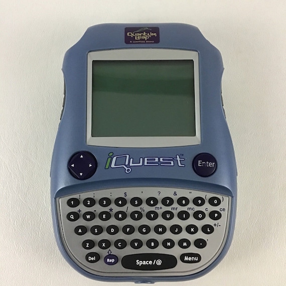 Leap Frog Iquest Handheld Grades 5-8 With 1000 question cartridge Ages 10 &  Up