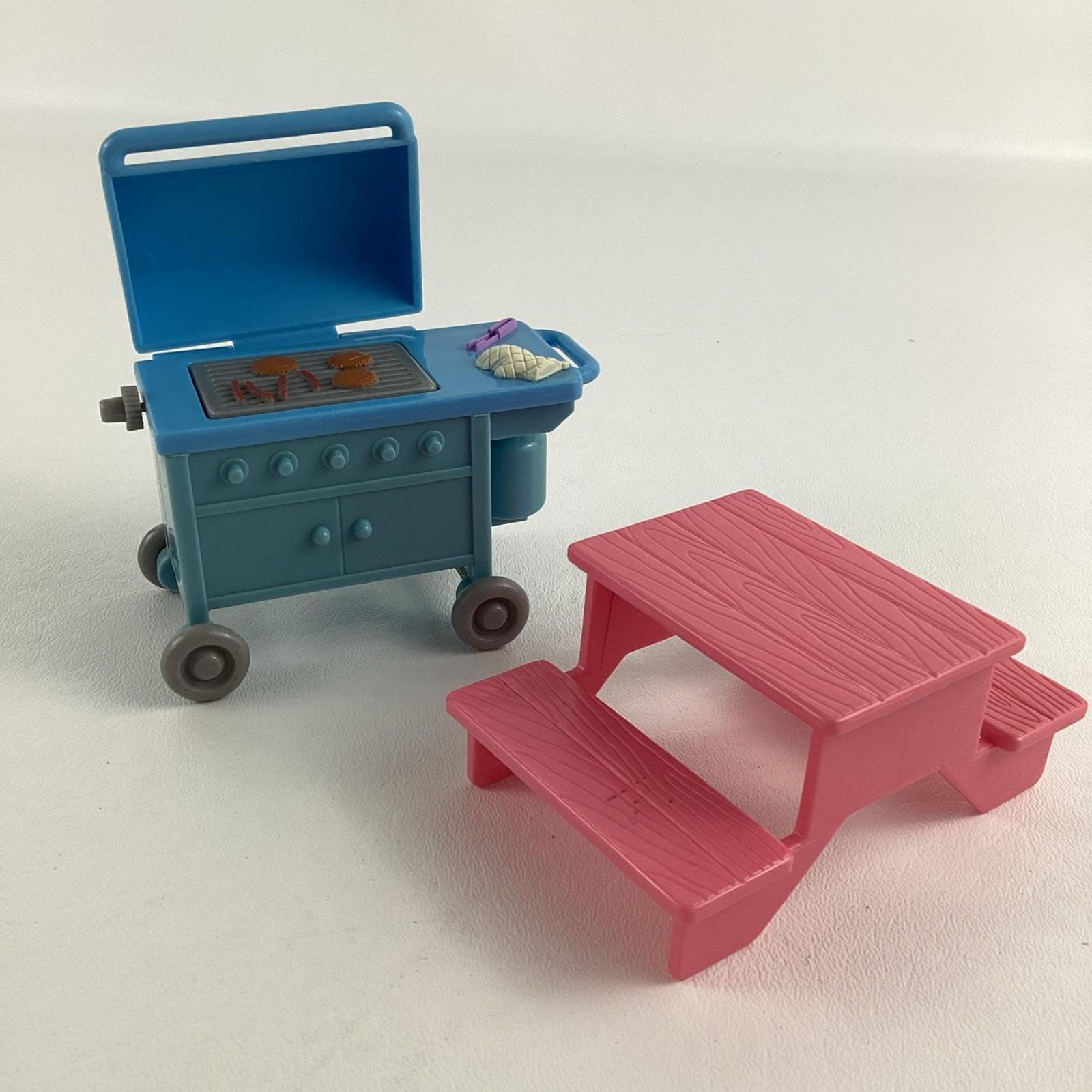 Fisher Price Loving Family Dollhouse Pink Picnic Table Blue BBQ