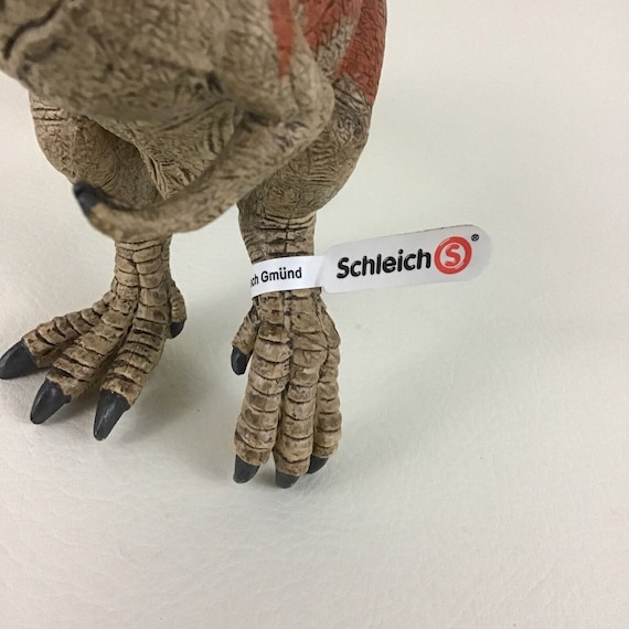 Schleich hotsell giganotosaurus orange