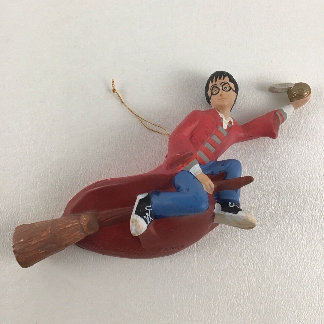 Harry Potter Catches Golden Snitch Holiday Ornament Vintage 2000 Warner ...