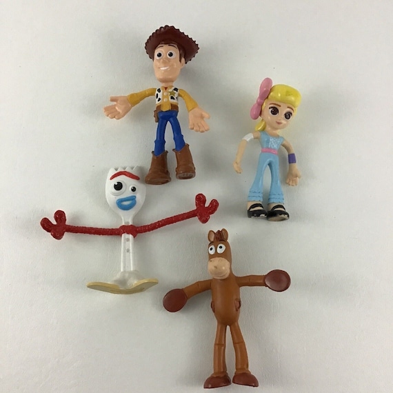 Disney Toy Story 4 Woody (with Forky), Buzz, Jessie, Bullseye & Rex  Exclusive 5-Figure Bath Set