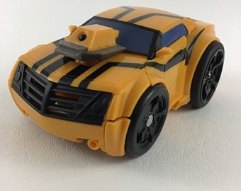 Camaro Jaune et Noir - Voiture transformable Transformers - Bumblebee  Transformers