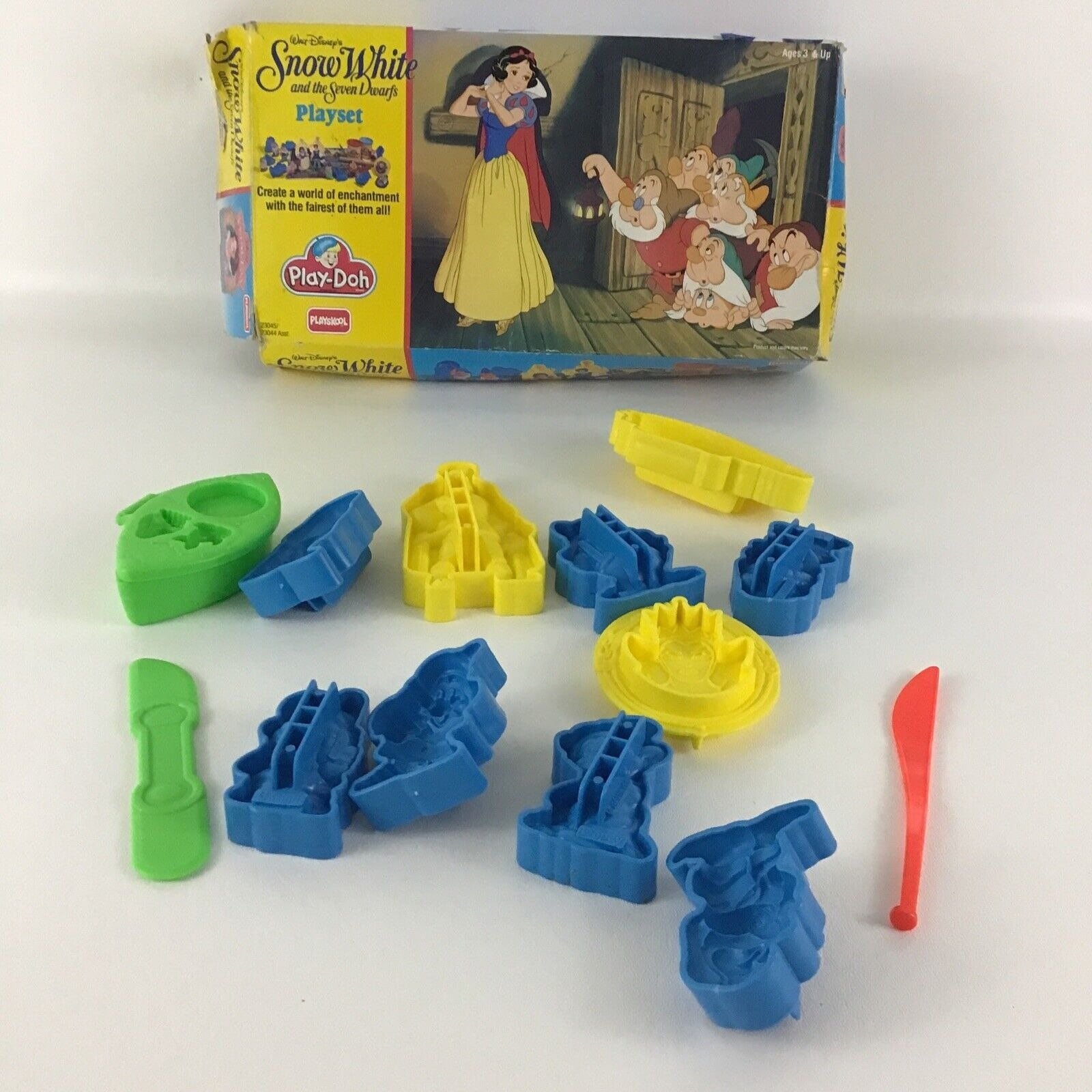 146 Piece Play-Doh School Tools Set Letters Numbers Animals Cutters Molds