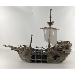 Mega Bloks Pyrates Pirates 3660 Dread Eye&#39;s Phantom Ship Boat Toy INCOMPLETE