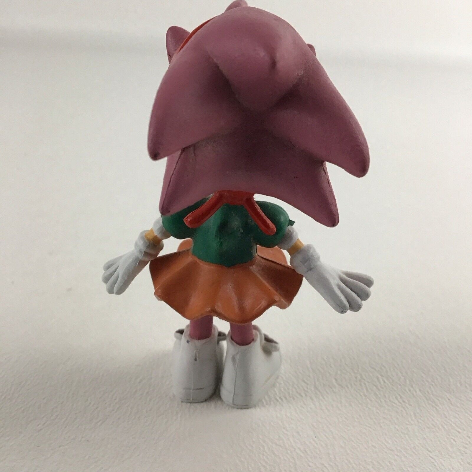 Sonic the Hedgehog Deluxe Collectible PVC Figure Amy Rose Vintage  display picture 1