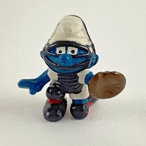 Schleich The Smurfs Baseball Player PVC Collectible Figure Vintage Peyo 1981 Toy