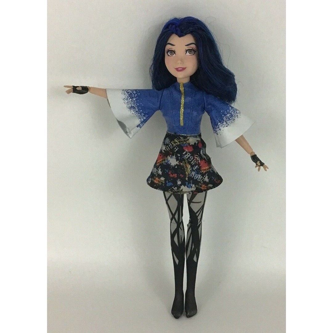  Disney Descendants 2 Mal Isle of the Lost Doll - Poseable  Figure with Stylish Outfit and Matching Shoes : Hasbro: Toys & Games