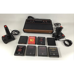 Atari 2600 Video Game System Console Bundle w 8 Games 2 Controller Lot TESTED
