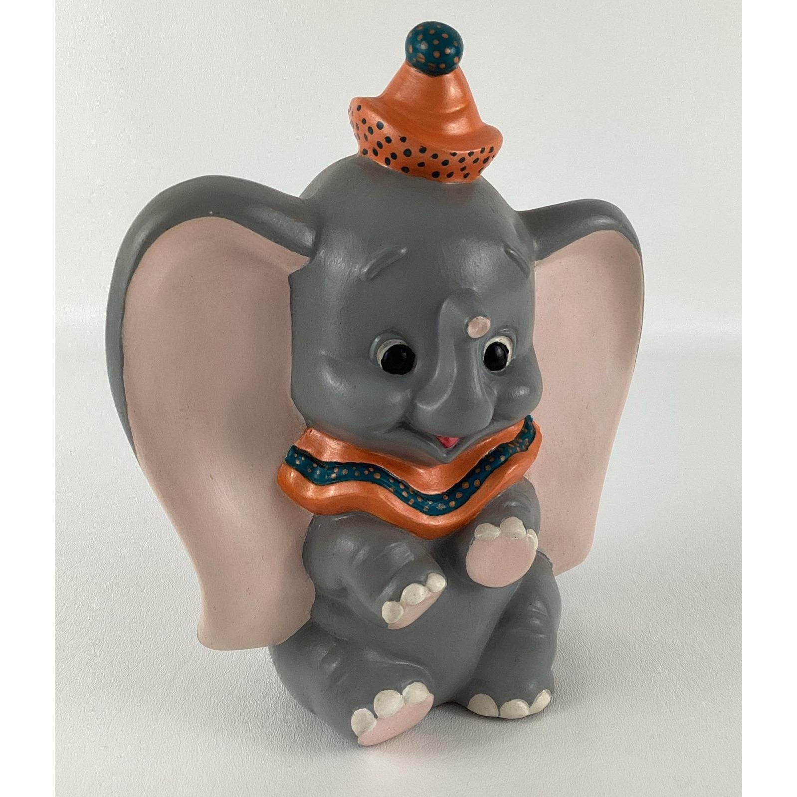 ダンボ　 陶器　置物 Walt Disney Dumbo Circus Elephant Collectible Ceramic Figure