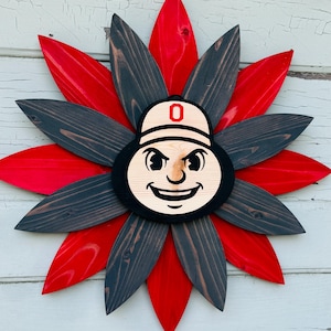 Ohio State Buckeyes Brutus Cedar Flower | Rustic Team Decor