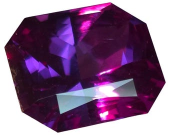 Alessandrite sintetica, taglio radiante viola-rosa, pietra sciolta da 14 carati