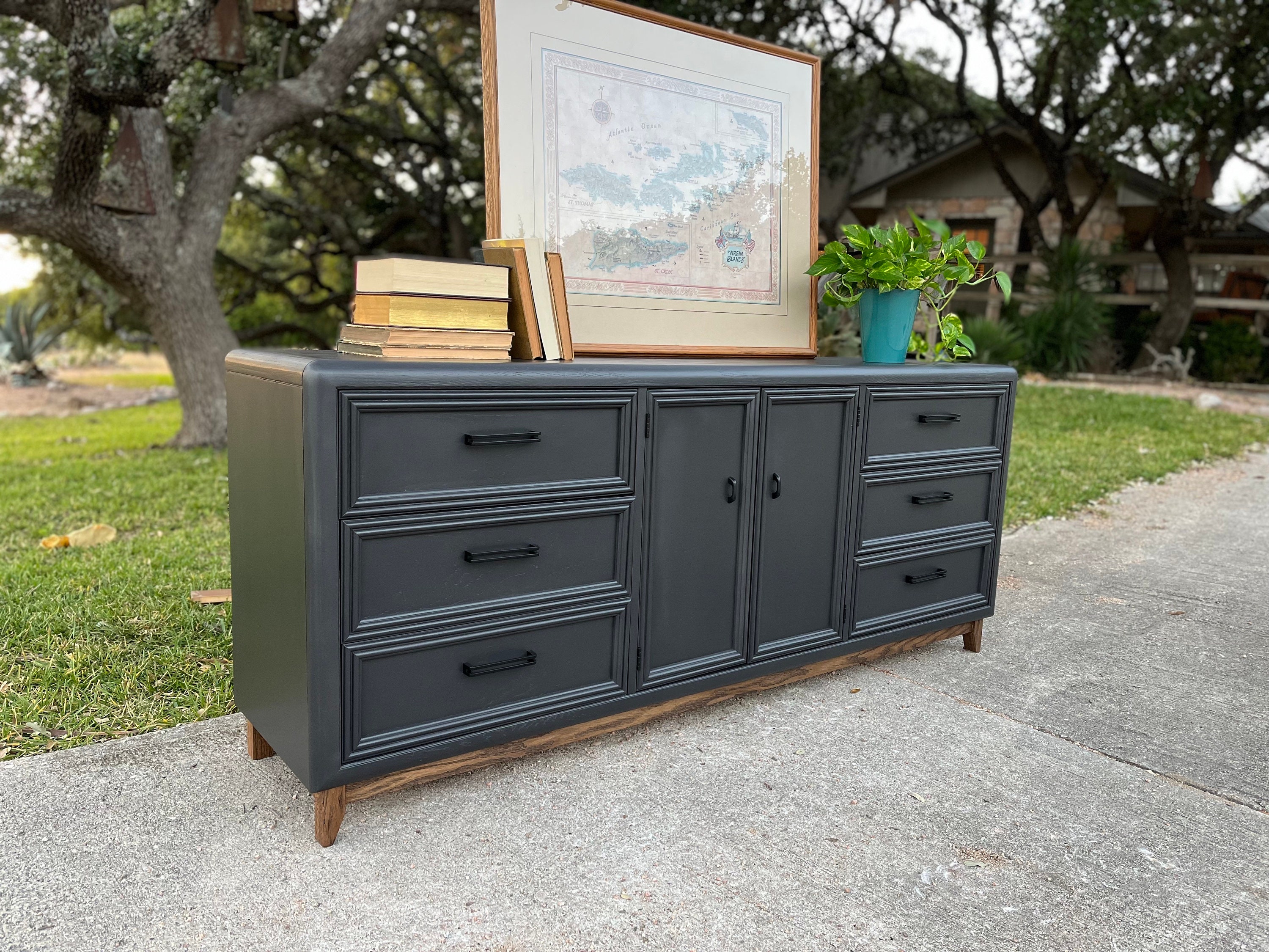 Antique dresser painted in black chalk paint, distressed and sealed with  cl…  Distressed furniture painting, Black chalk paint furniture, Painted  bedroom furniture