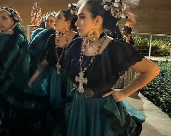 Flower Headpiece, Flower Crown, Tocado de Flores, Flower Headband, Tocado, Headpiece, Catrina, Dia de los Muertos, Day of the Dead Headpiece