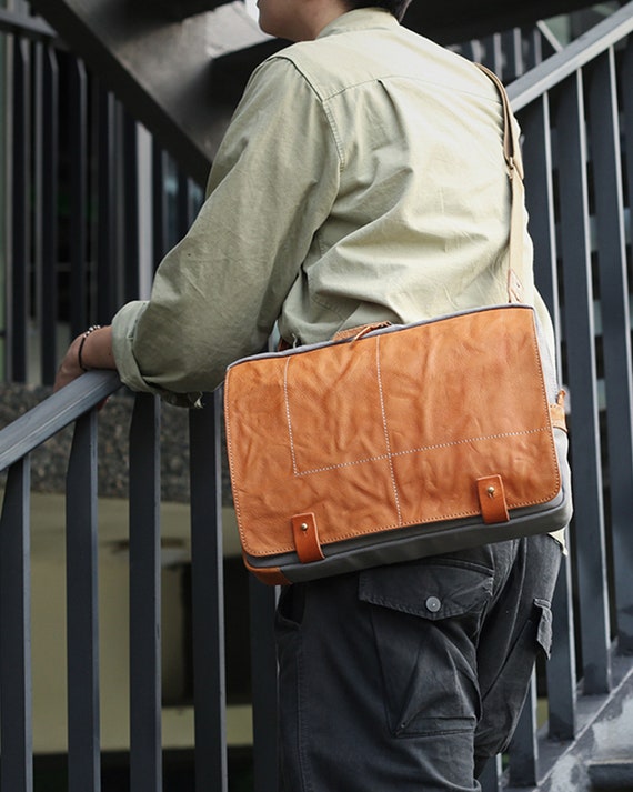 Men's Fashionable Simple Black Horizontal Barrel Bag For Work & Commute,  Shoulder & Crossbody Bag