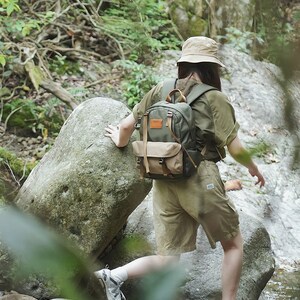 Reiserucksack für Frauen, passend für 13-Zoll-Laptop, mehrere Taschen und wasserdicht - Perfekt für Arbeit und Wochenendabenteuer