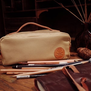 Canvas make-uptas met handvat en riem, etui met twee vakken, etuis, - kaki