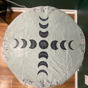 Secret Garden Green Moon Phase Altar Cloth, Tarot Cloth, Tarot Spread Cloth, Witches altar Table