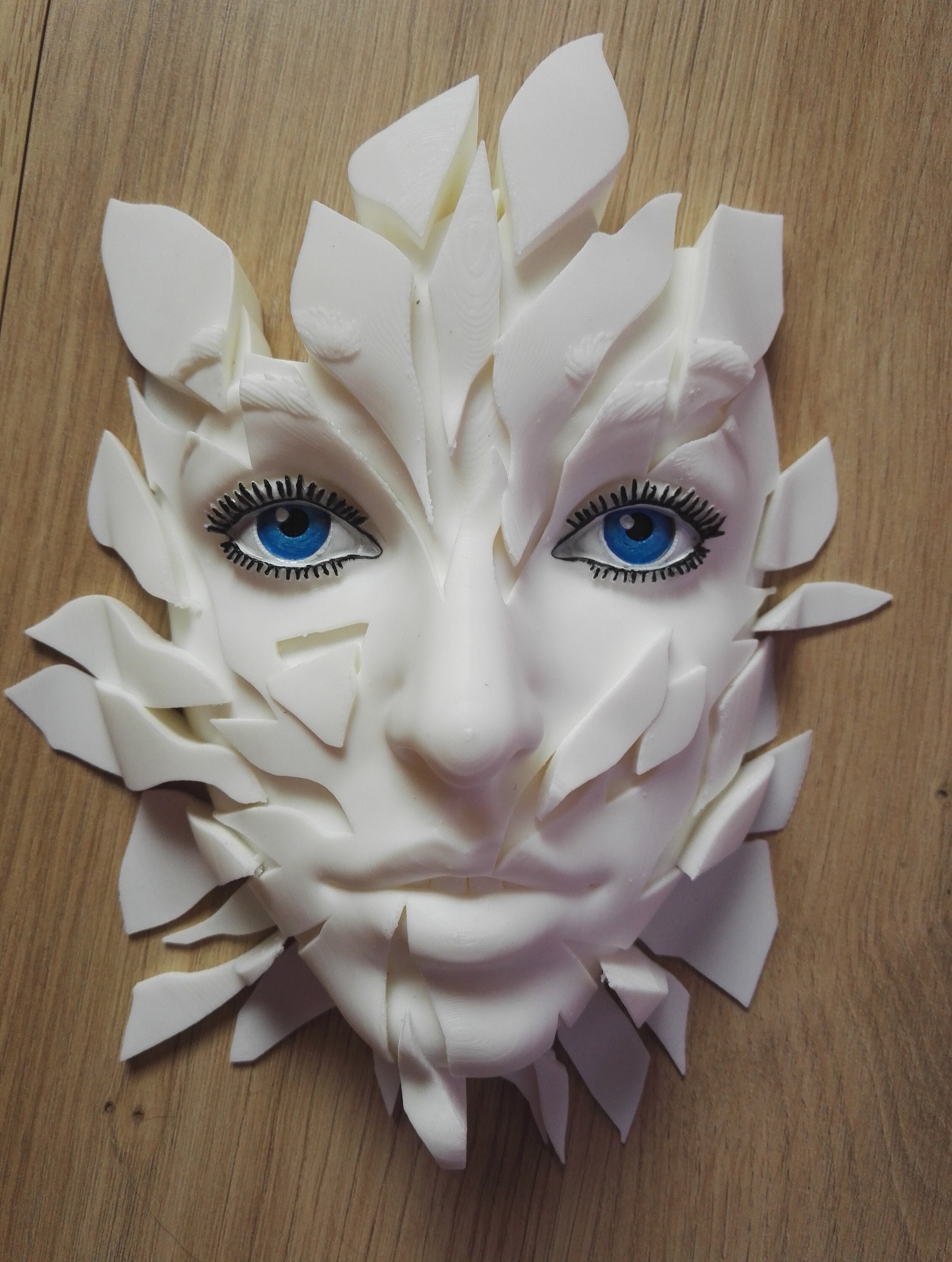 Visage de Femme en Impression 3D Fait Maison Pour Décoration