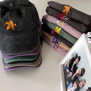 Embroidered crop top - bias birth flower