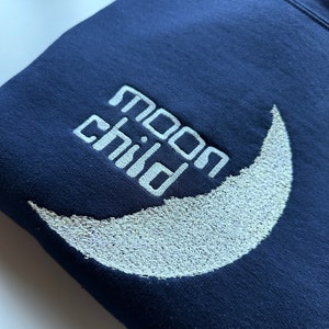 Embroidered oversized sweatshirt - Moonchild