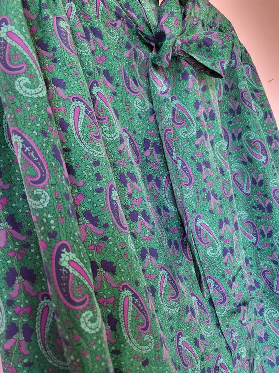 Rrrruss Vintage 1980's Paisley Blouse With Lavall… - image 5