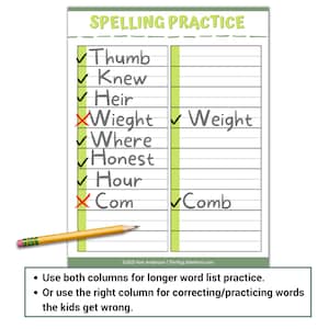 Puede incluir: Una hoja de trabajo imprimible verde y blanca con las palabras "Spelling Practice" en la parte superior. La hoja de trabajo tiene dos columnas con una lista de palabras para practicar la ortografía. Las palabras son "Thumb", "Knew", "Heir", "Wieght", "Weight", "Where", "Honest", "Hour", "Com" y "Comb".